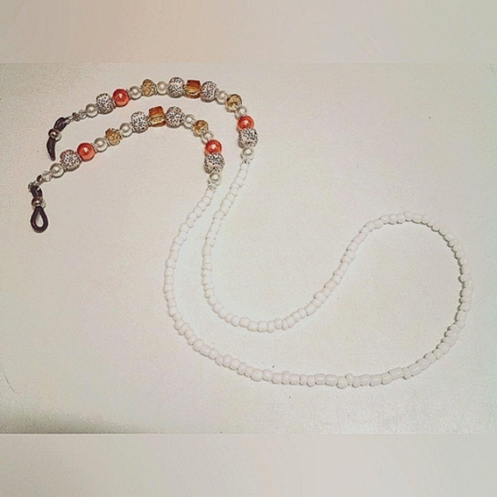 28" Handmade Peach & White Crystal & Glass Pearl Eyeglass Holder Lanyard - Picture 3 of 3